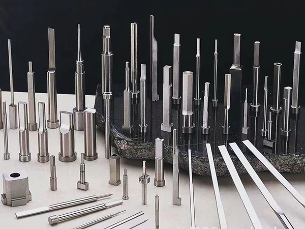 Plastic mold parts